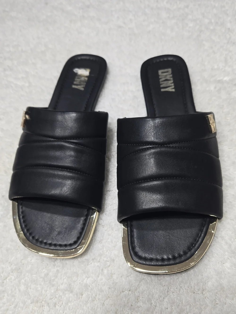 DKNY Black Sandals With Gold Accent Trim Sz 7.5